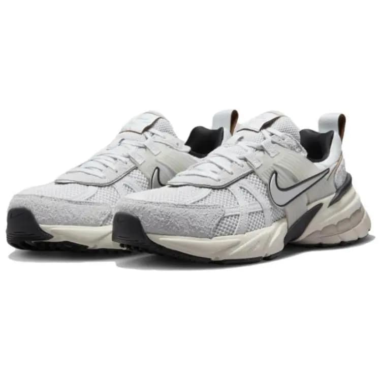 Nike V2K Run Qadın İdman Ayaqqabısı Pure Platinum/Chrome 3