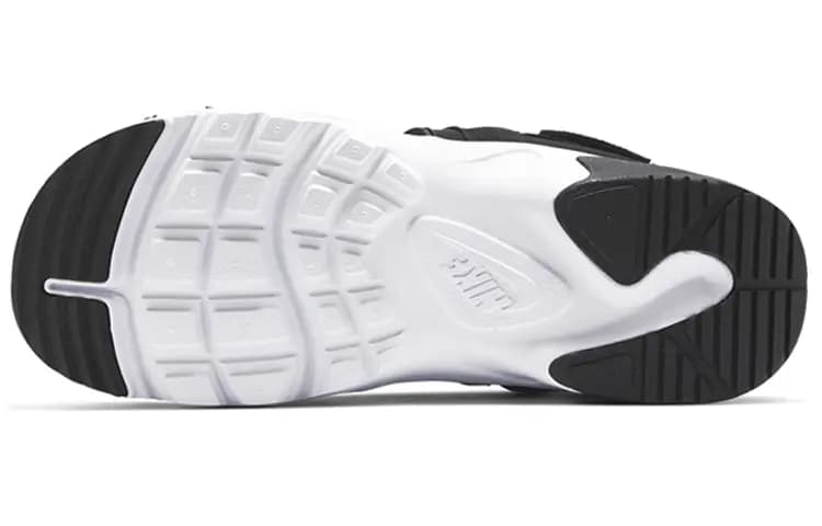 Nike Canyon Qara 5