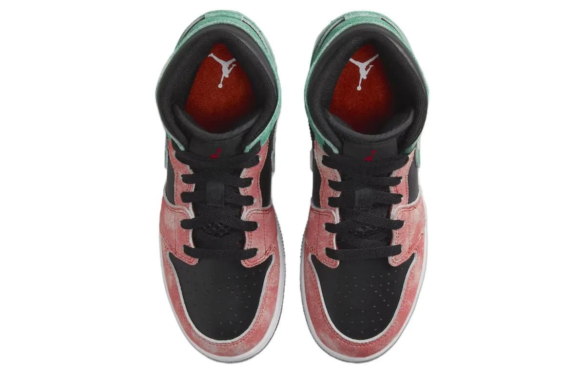 Jordan 1 Mid SE MJ's Playground GS 4