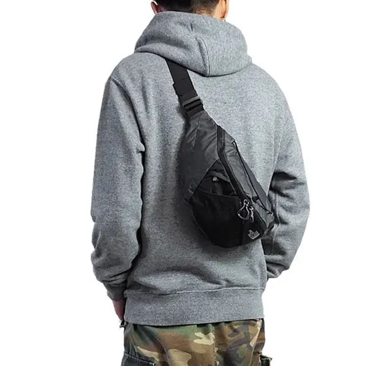 THE NORTH FACE 4L Crossbody Fanny Pack Outdoor Bag Nylon Pure Black Unisex 4