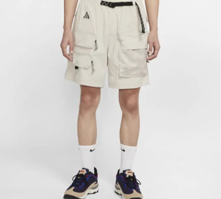 Nike ACG Kişi Karqo Şortu Ekru 3