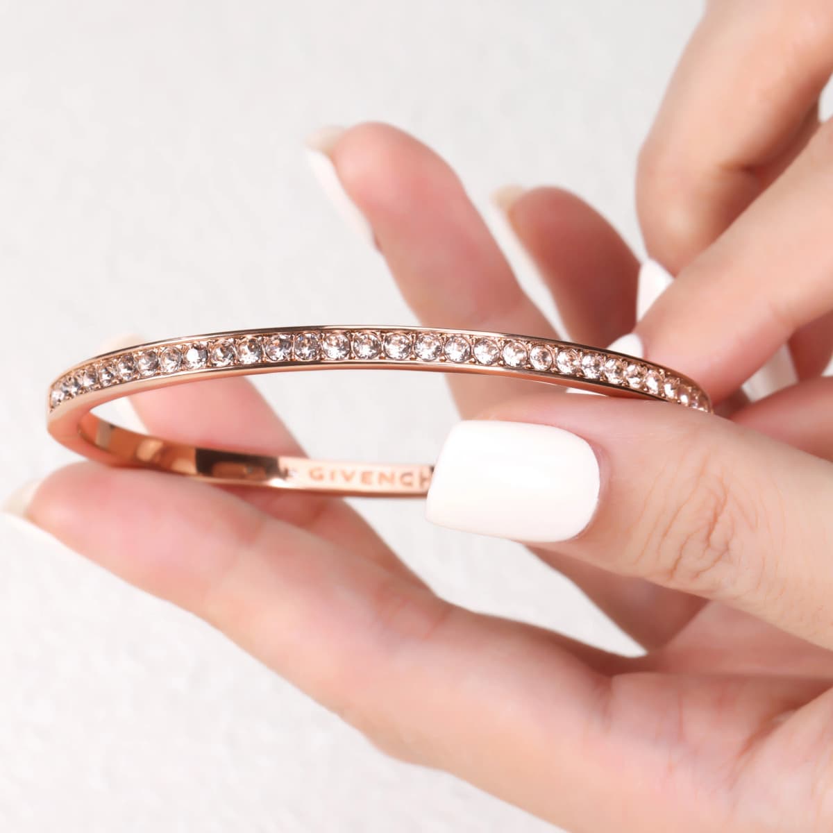 Givenchy SWAROVSKI ELEMENT CRYSTAL ROSE GOLD Qolbaq 7