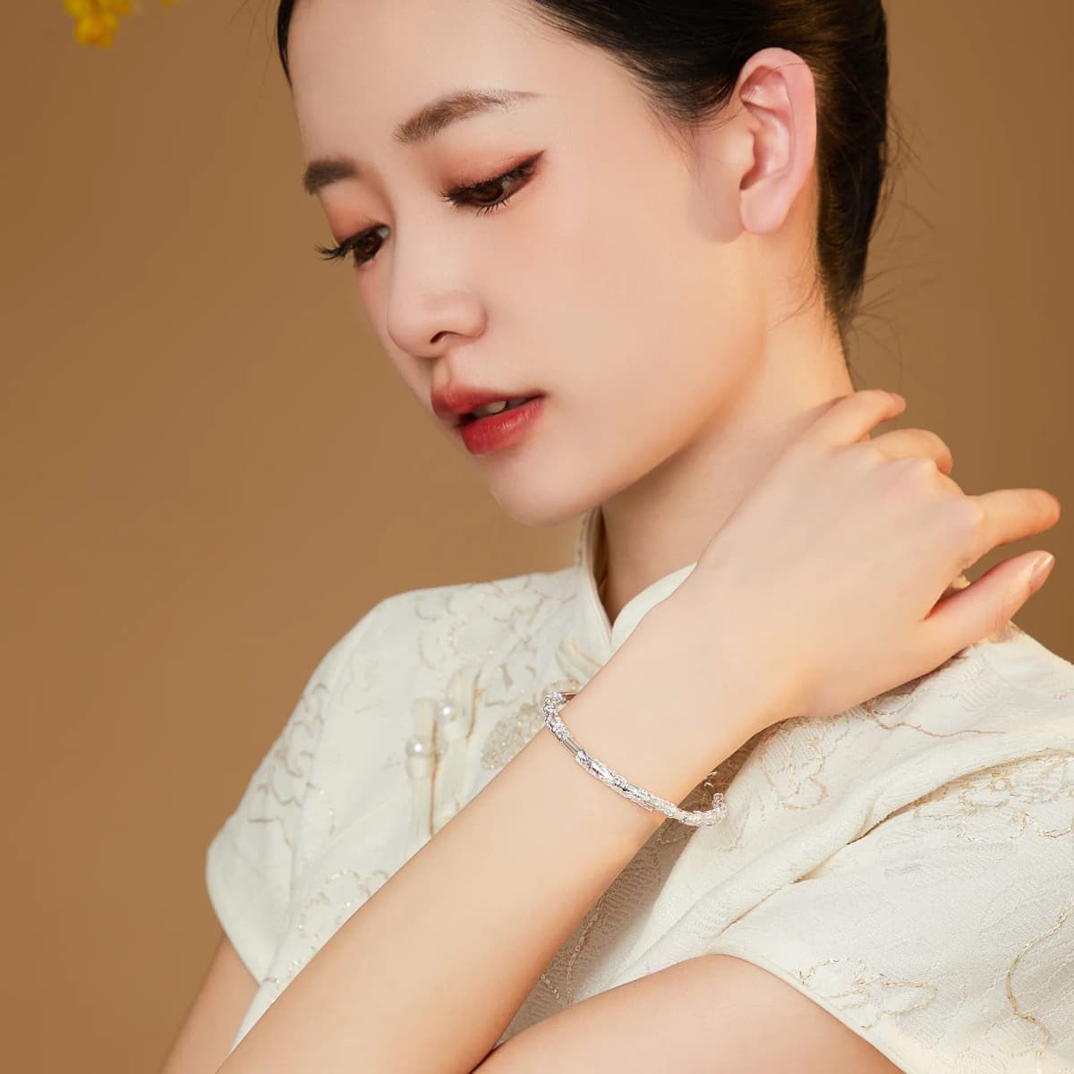 Lao Feng Xiang S999 Fine Silver Sterling Silver Bracelets Women's 37