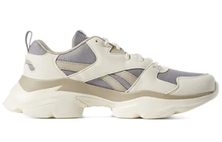 Royal Bridge Wanna One X Reebok 3 'Light Sand' 2