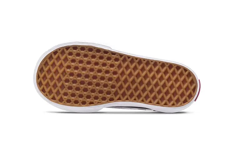 Vans Slip on Körpə Ayaqqabısı Qara/Ağ 5