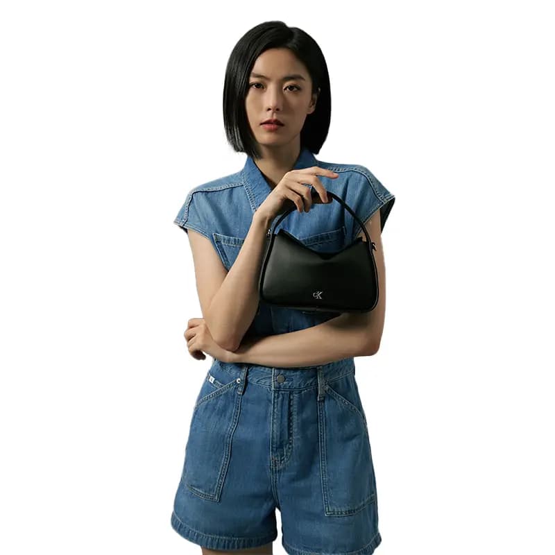 CALVIN KLEIN Crossbody Çanta Qadın Qara 7