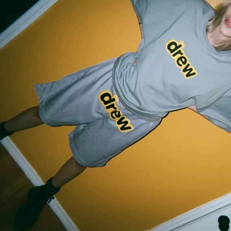 Drew House Letter Logo Casual Şort Unisex Boz 4