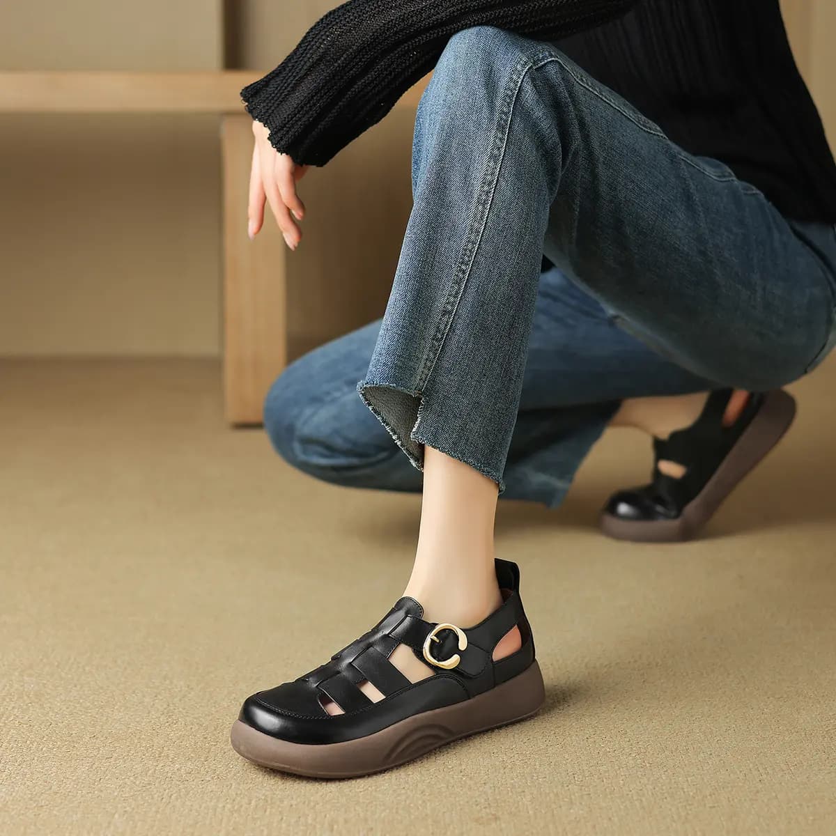 D:FUSE SCANDINAVIA Roman Sandals Women's 6