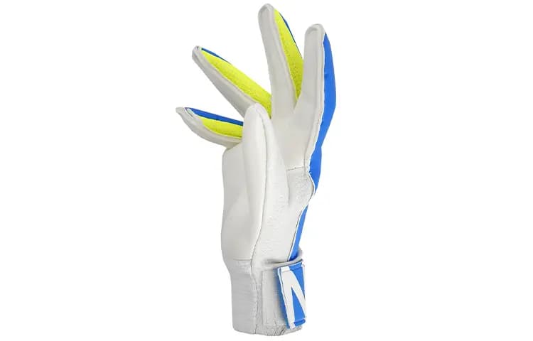 Nike Gloves Kids 3