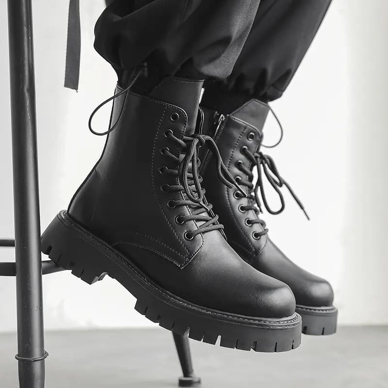 V ZERO FIVE Crew Martin Boot 3cm Men's Black 3