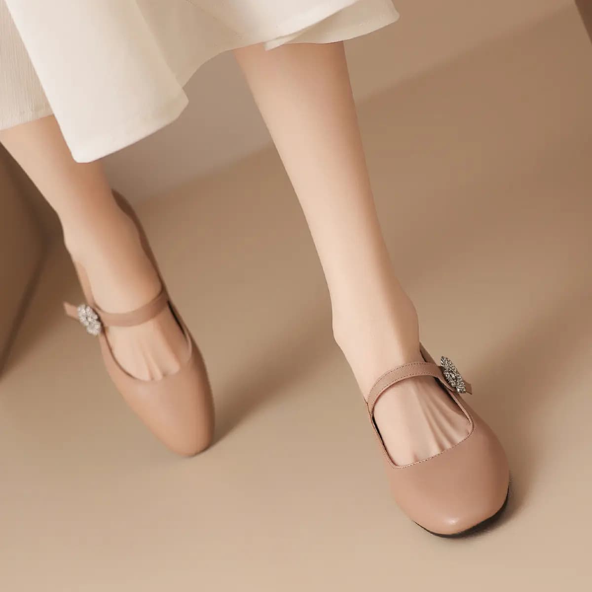 ZHR Top Grain Cowhide Leather, Mirror-Finish Simple, Rhinestone Buckle Elegant, Camellia Print, Fashion Commute, Chunky Heel Mary Jane Shoes 4.5cm Women's 20