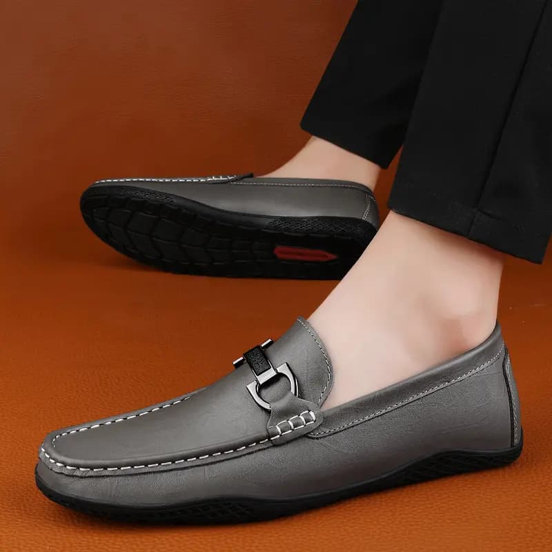 Bull Charm Split Leather Fashion Comfortable Moccasin Shoes Men's 8