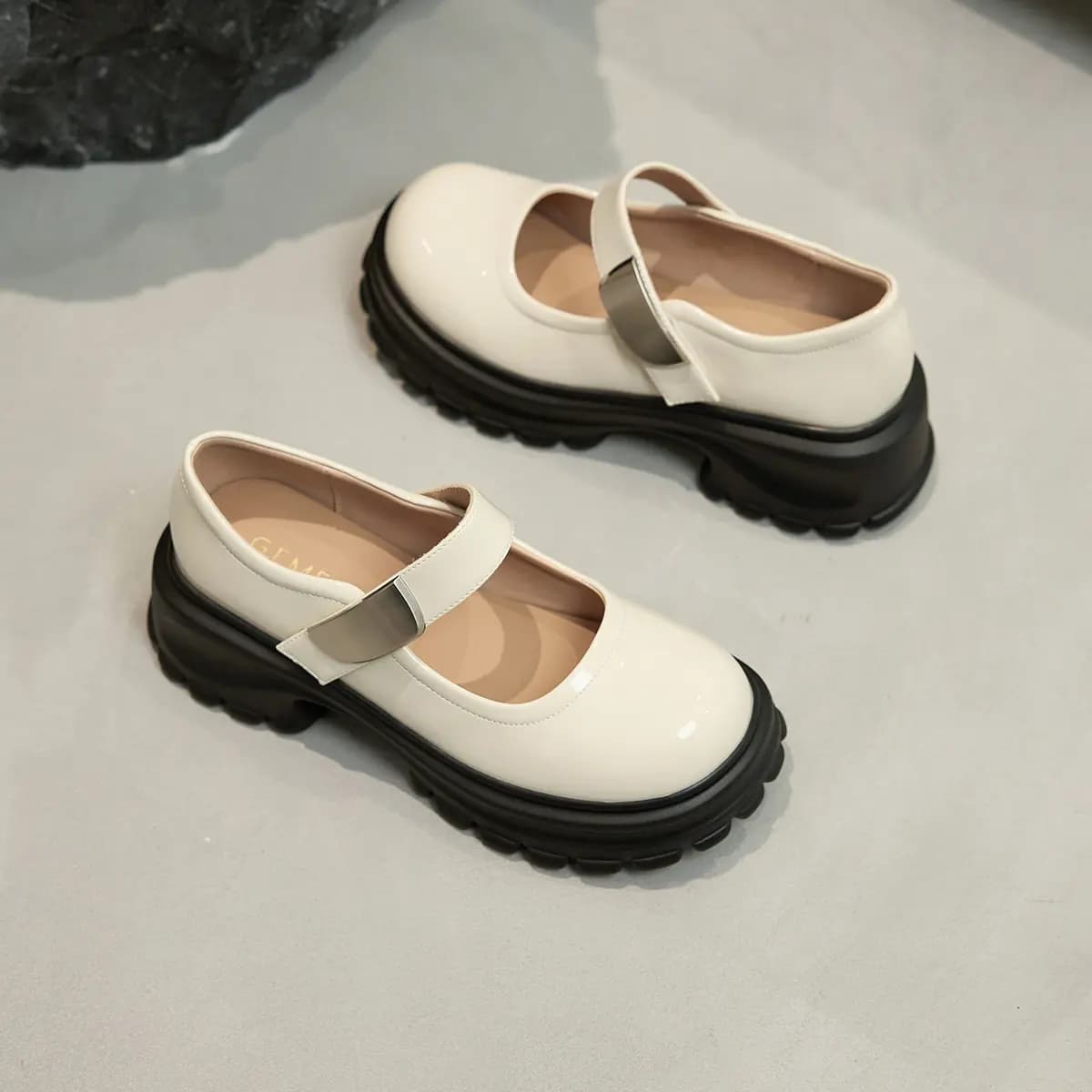 GEMEIQ Synthetic Leather Sweet Round Toe Velcro Chunky Heel Mary Jane Shoes Women's 20