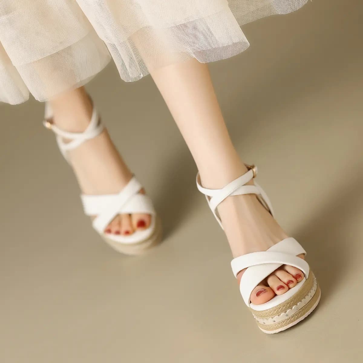 ZHR Zeze Top Layer Cowhide Gentle Fairy Style Unique Winding Design French Retro Woven Wedge Comfortable Versatile One-Strap Sandals 9.5cm Women's 6
