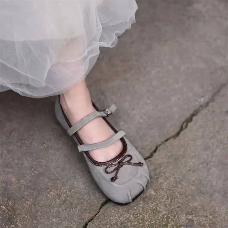 ARTMU Calf Leather Fashion Versatile Simple Elegant Flat Mary Jane Shoes Women's 26