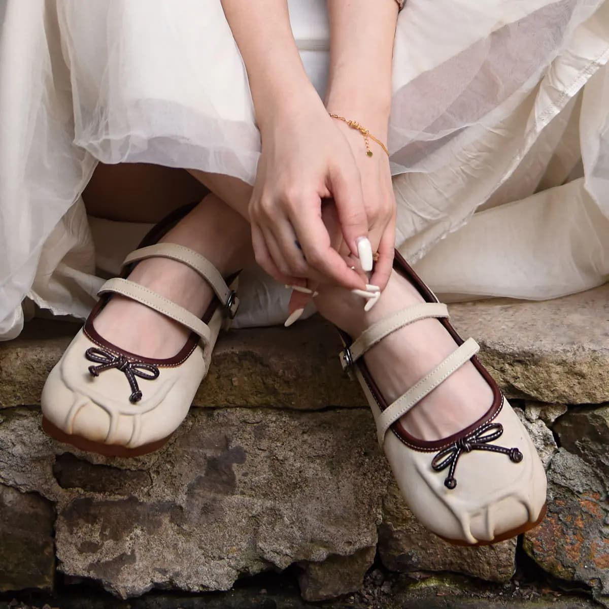 ARTMU Calf Leather Fashion Versatile Simple Elegant Flat Mary Jane Shoes Women's 12