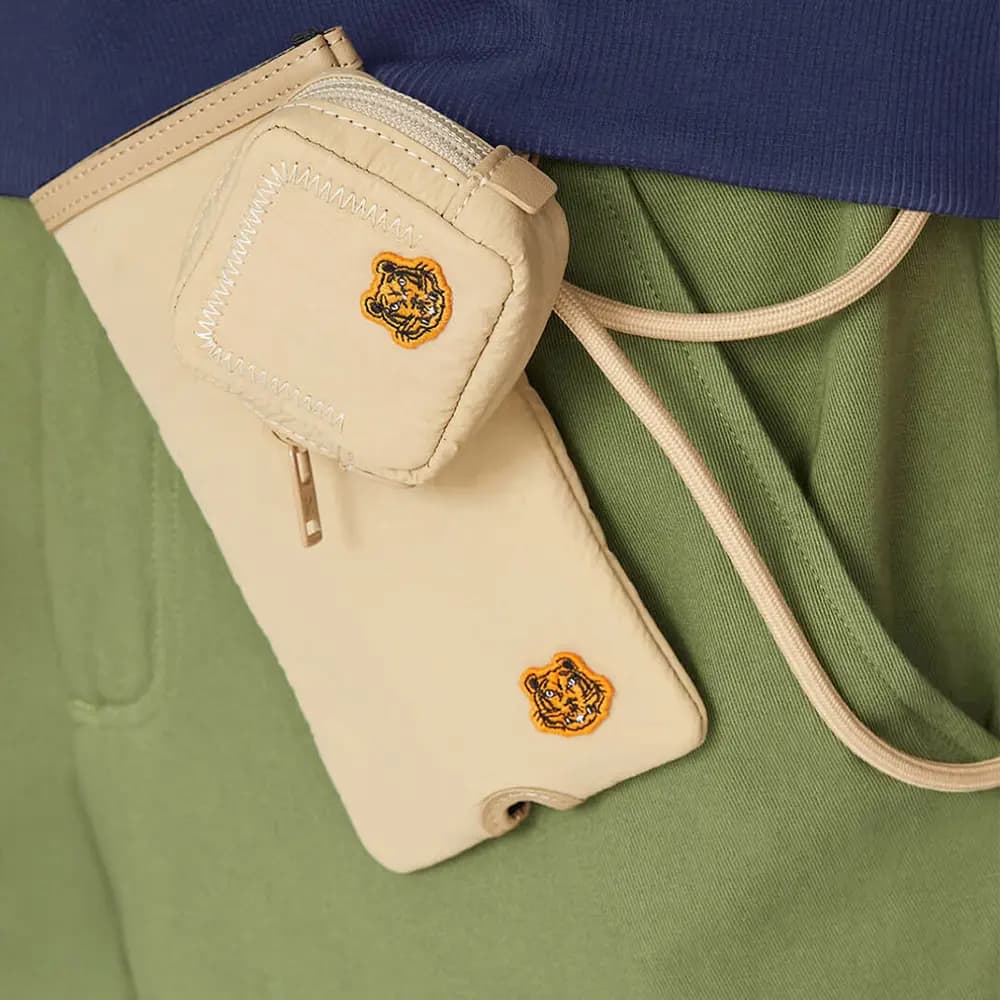 KENZO Nylon Qulaqlıq və Telefon Çantası Unisex Bej 3