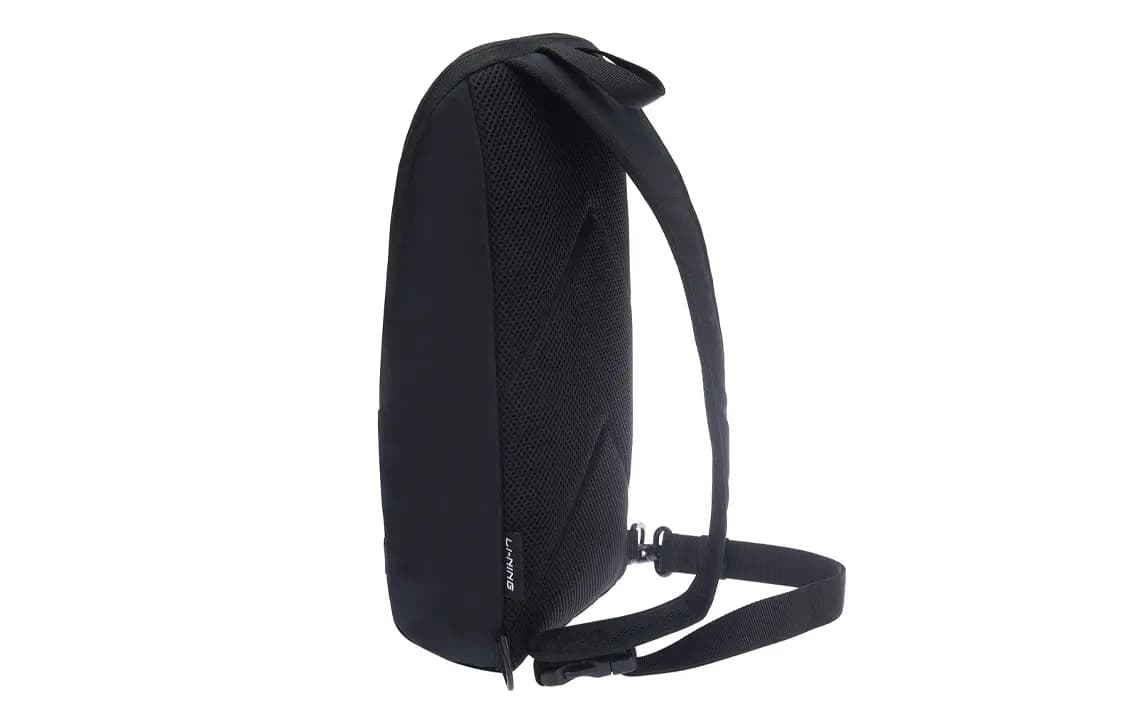 LiNing Training Series Fabric Sling Bag Regular Unisex Black 2