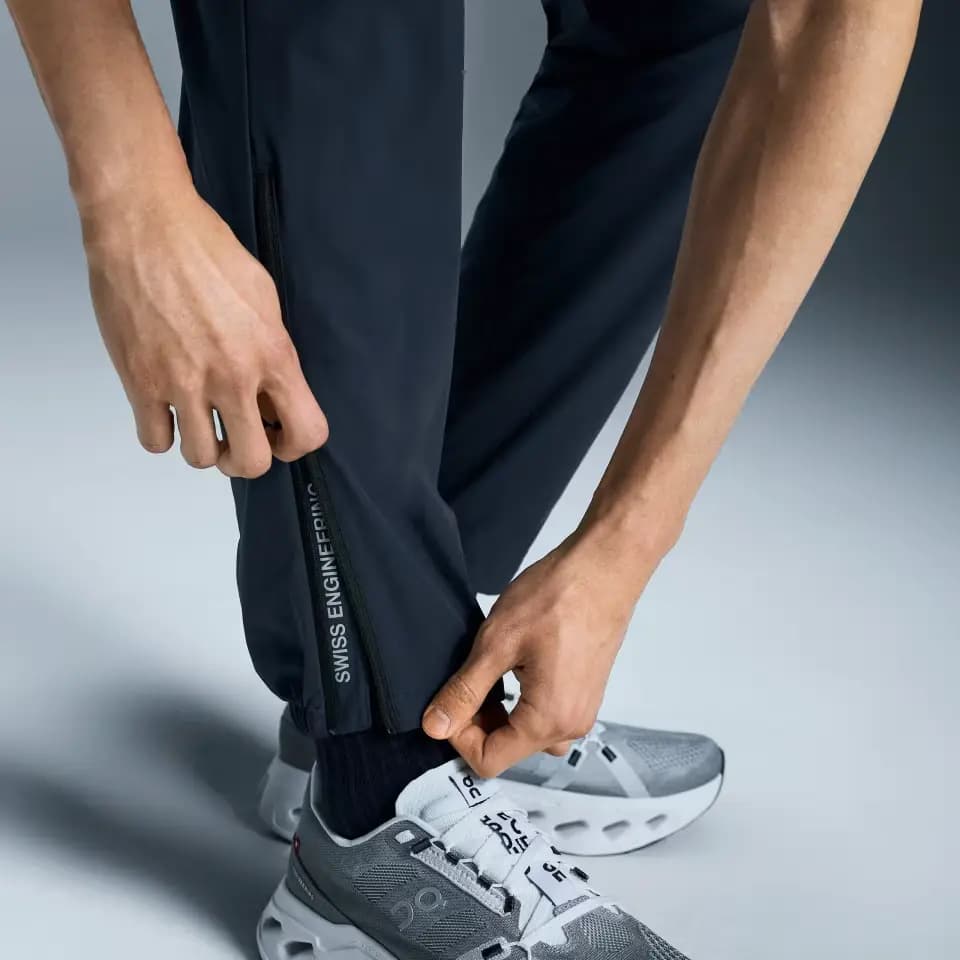 On Sports Pants Men Midnight 6