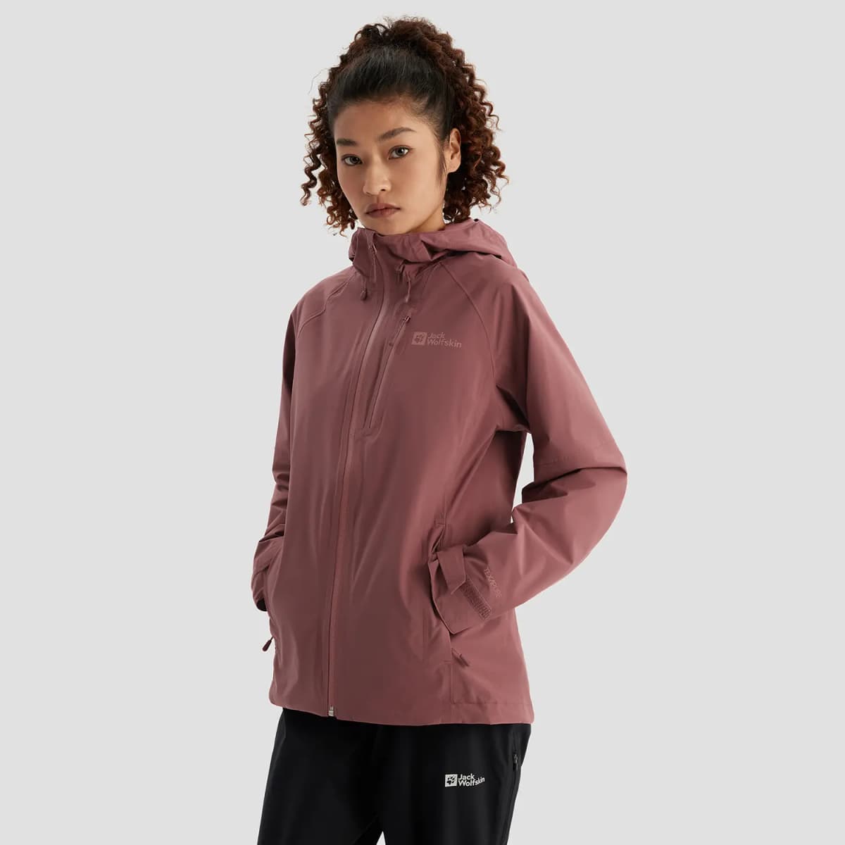 Jack Wolfskin Mountain Versatile Outdoor Hiking Waterproof And Windproof Windbreaker Jacket Women's 15