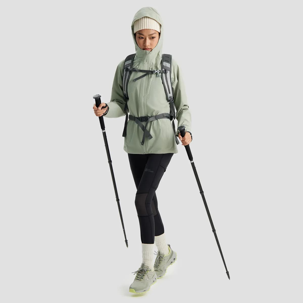 Jack Wolfskin Mountain Versatile Outdoor Hiking Waterproof And Windproof Windbreaker Jacket Women's 5