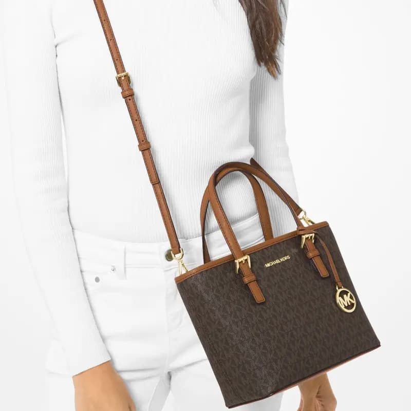 MICHAEL KORS  MK Jet Set Travel Logo  Tote 4