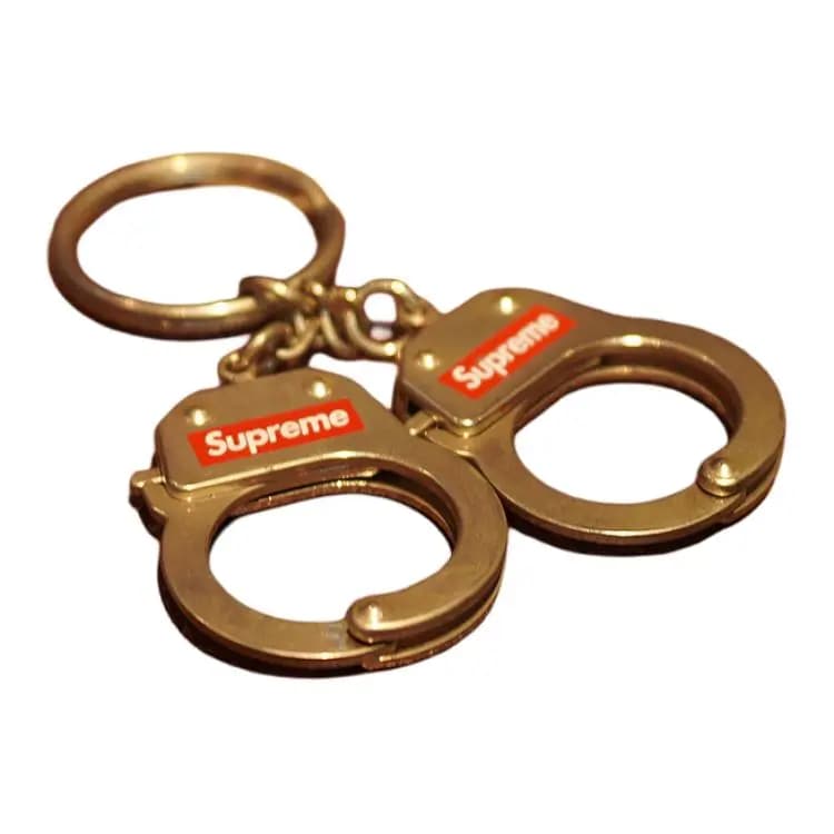 Supreme FW17 Handcuffs Açar Bağı Gümüşü 3