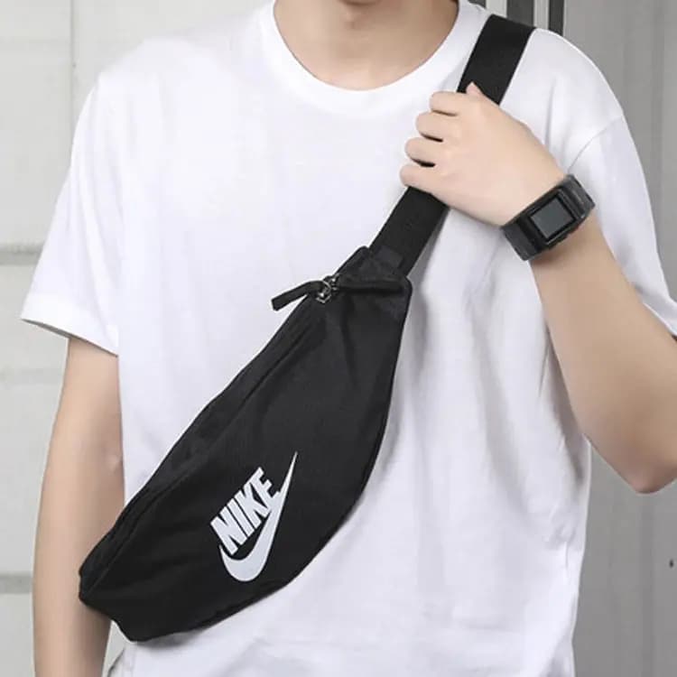 Nike Heritage 3L Waist Bag Black/Black/White 4
