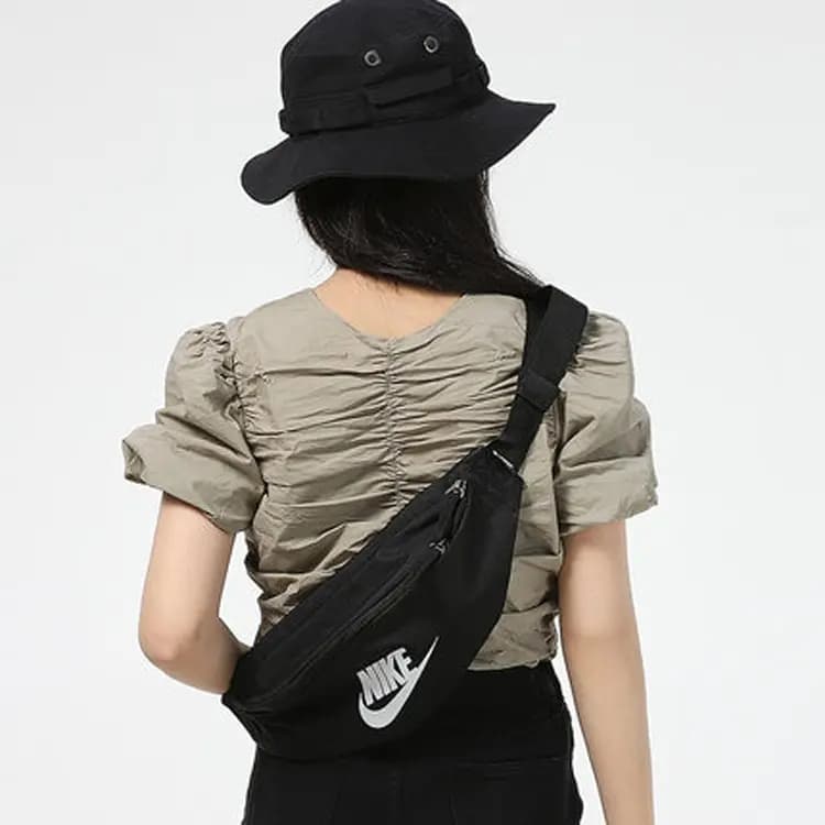 Nike Heritage 3L Waist Bag Black/Black/White 6