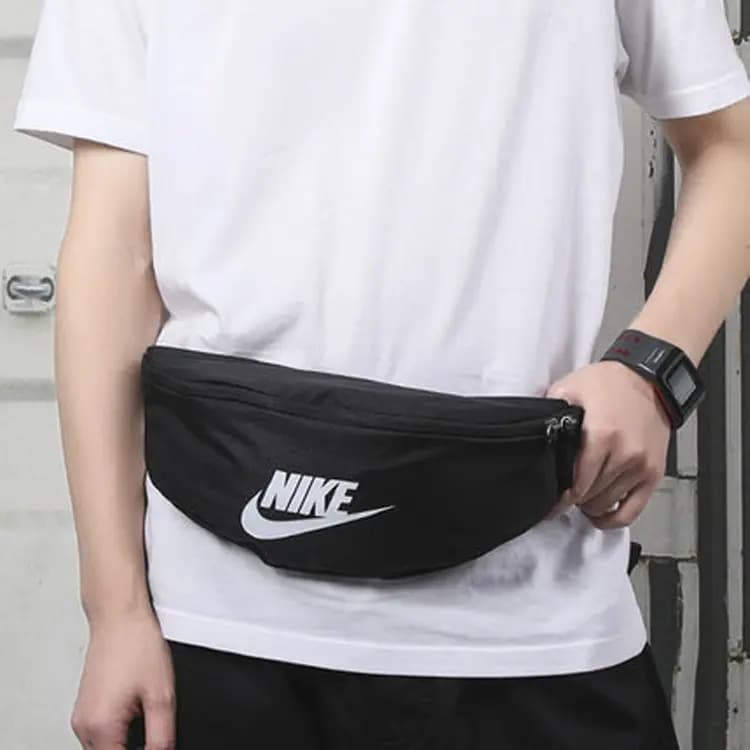 Nike Heritage 3L Waist Bag Black/Black/White 5