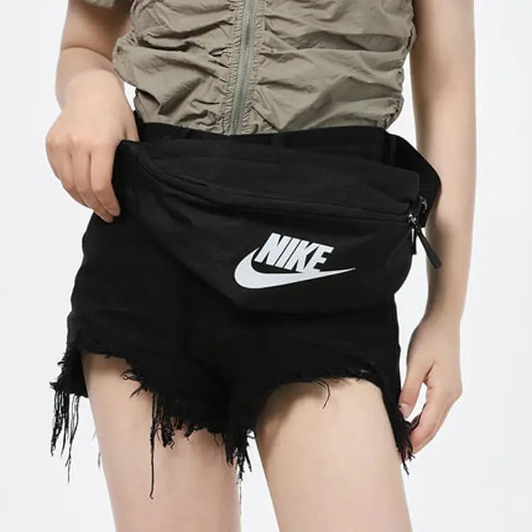 Nike Heritage 3L Waist Bag Black/Black/White 7