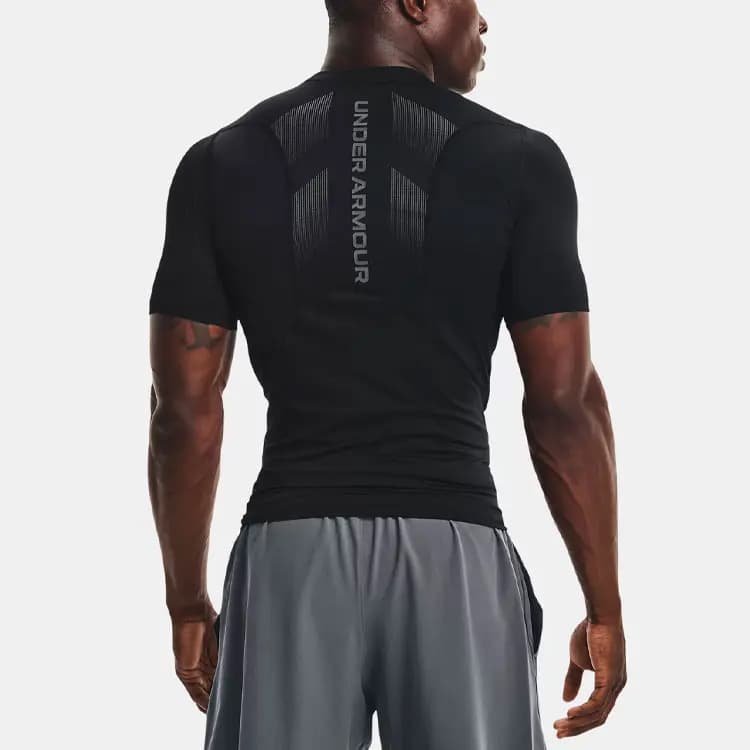 Under Armour HeatGear Kişi İdman Geyimi Qara 4