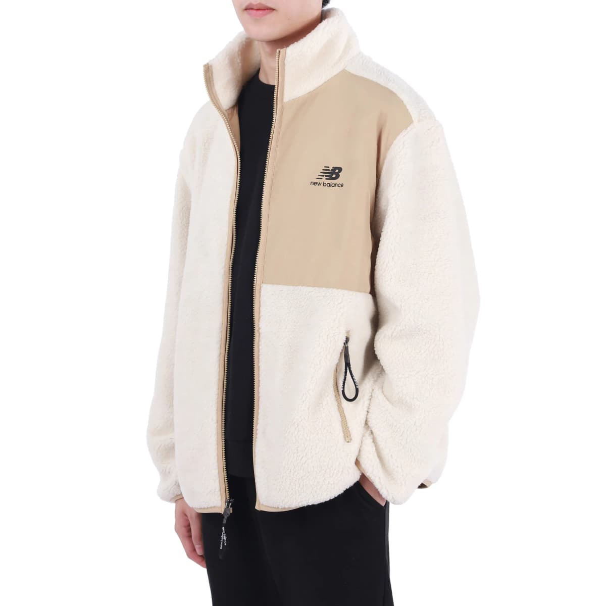 New Balance Velvet Jacket Unisex Krem 4