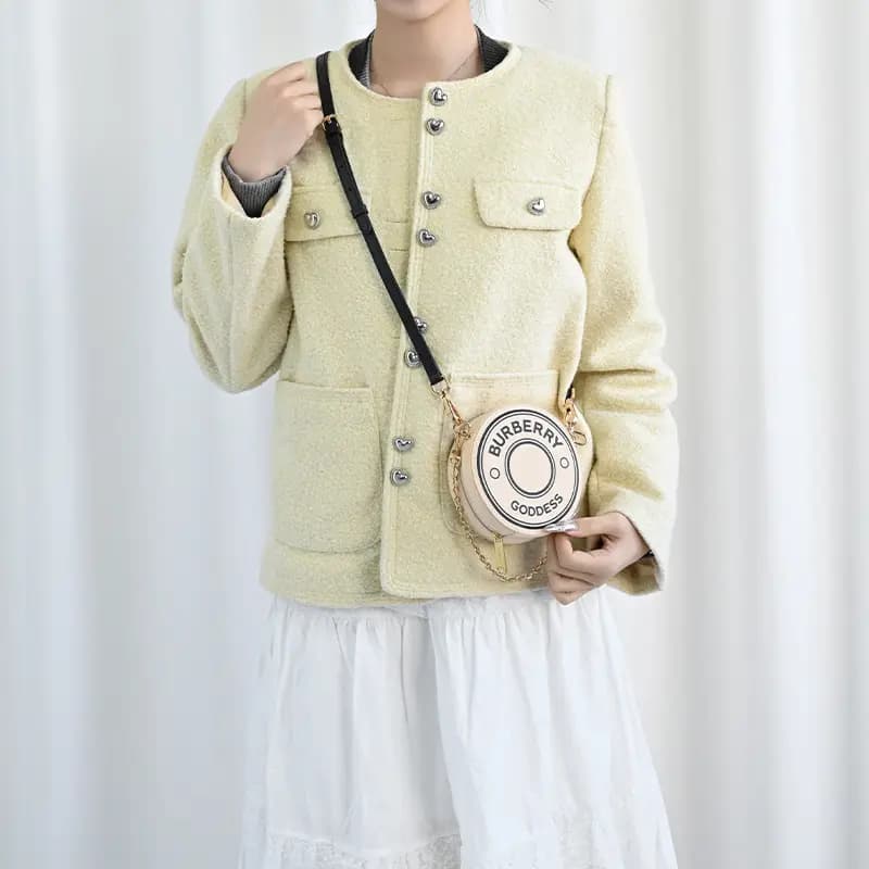 Lanbaofan Burberry Portable Round Cosmetic Bag Shoulder Strap Unisex Qəhvəyi/Qara 10