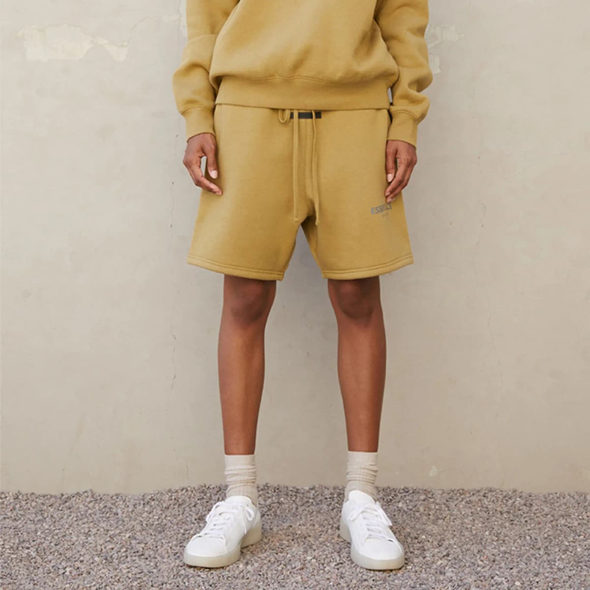 Fear of God Essentials FW21 Sweatshort Amber Logo Şort Unisex 6