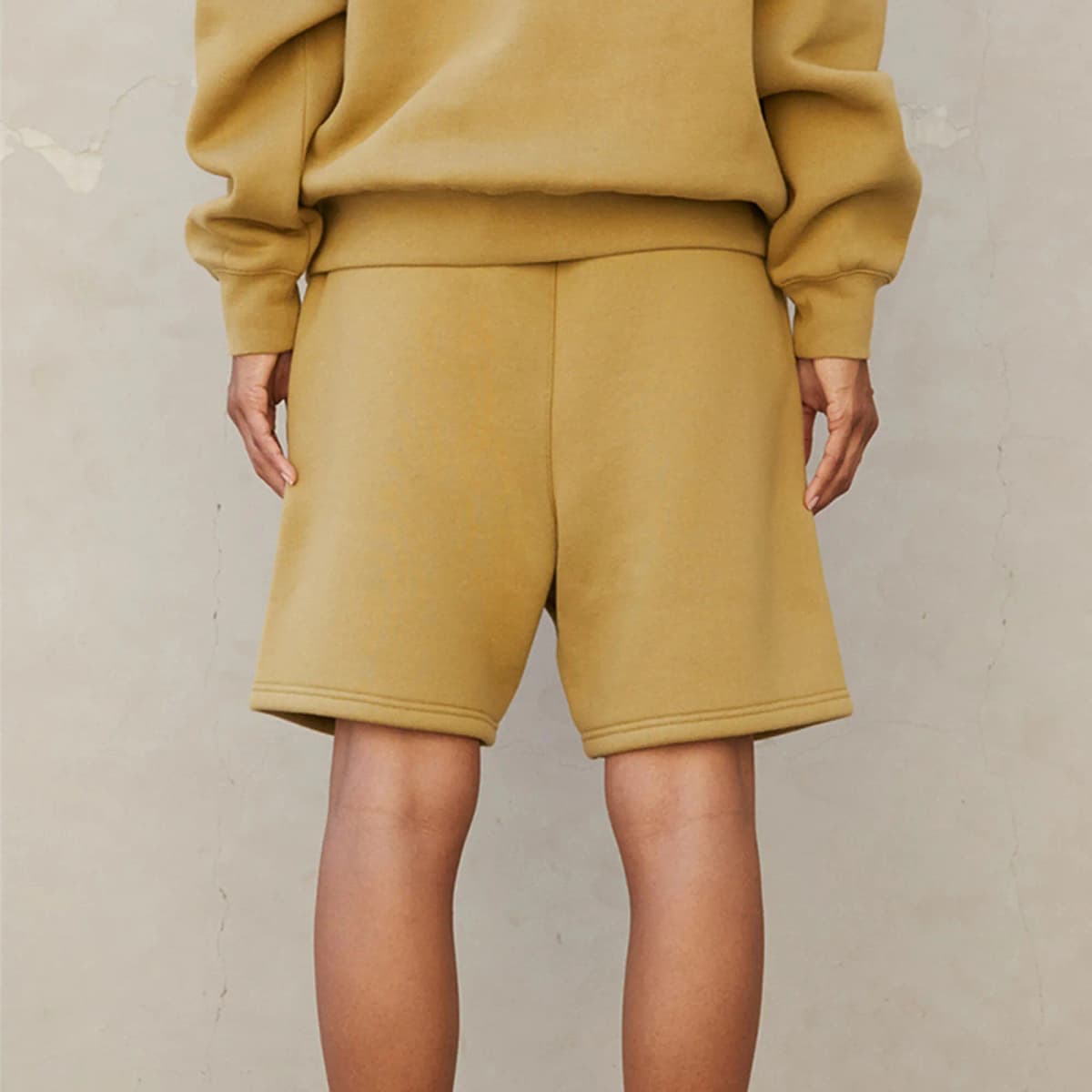 Fear of God Essentials FW21 Sweatshort Amber Logo Şort Unisex 5