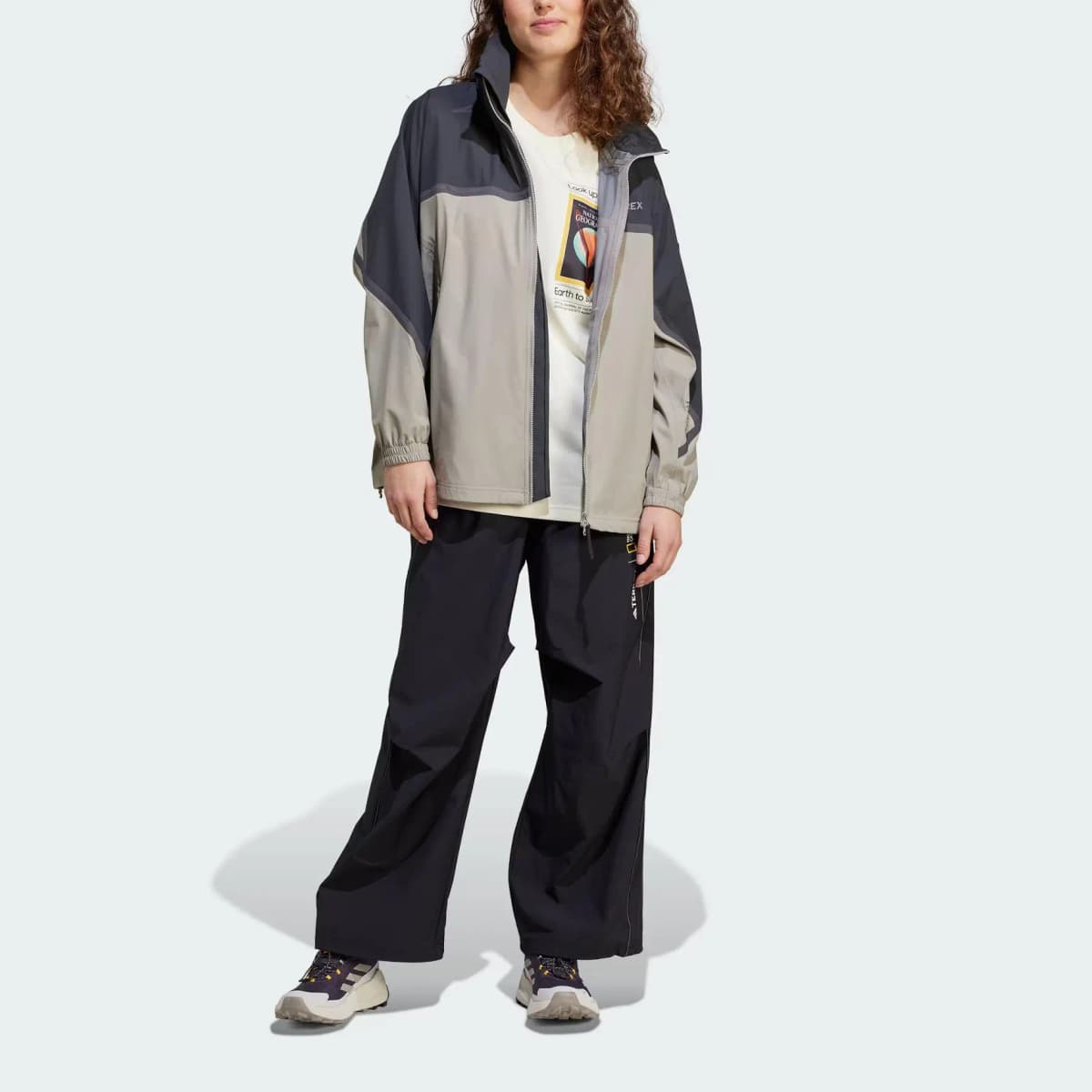 adidas x National Geographic Qadın Pencəyi Qara/Taupe 4