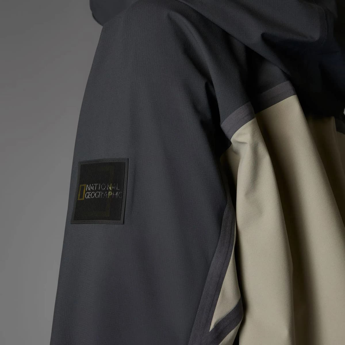 adidas x National Geographic Qadın Pencəyi Qara/Taupe 6