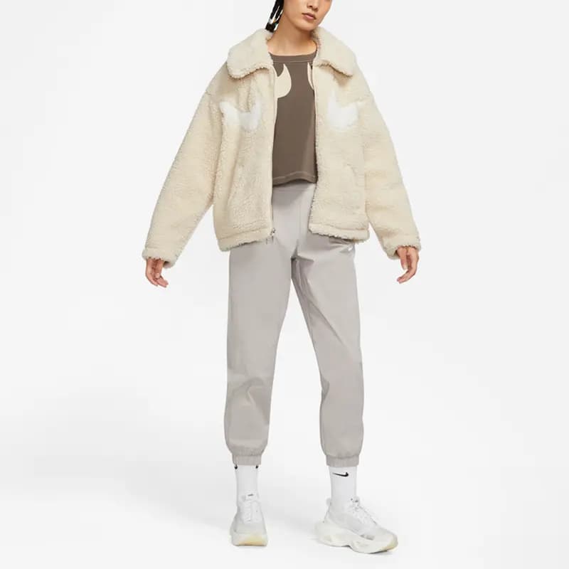 Nike Swoosh Women'ss Full Zip Jacket Asia Sizing Rattan/Sail 3