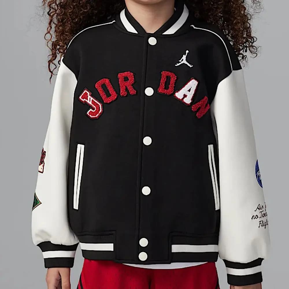 Jordan Pencək və Kurtka Qara 4