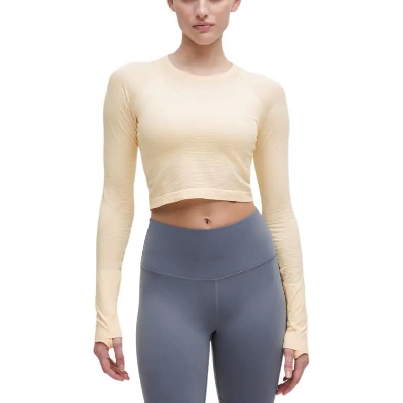 lululemon Swiftly Tech Cropped Series İdman Üstü Qadın 10