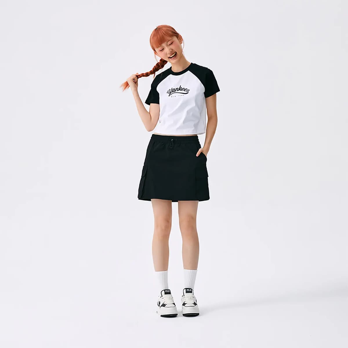 MLB New York Yankees Basic Series SS25 Cool Comfort Versatile Multi-Pocket Practical Minimalist High-Waist Classic Logo Tie Sport Casual Short Skirt Utility Skirt Women's Black 3