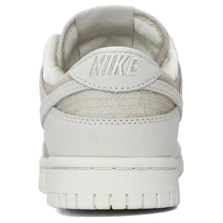 Nike Dunk LOW 4