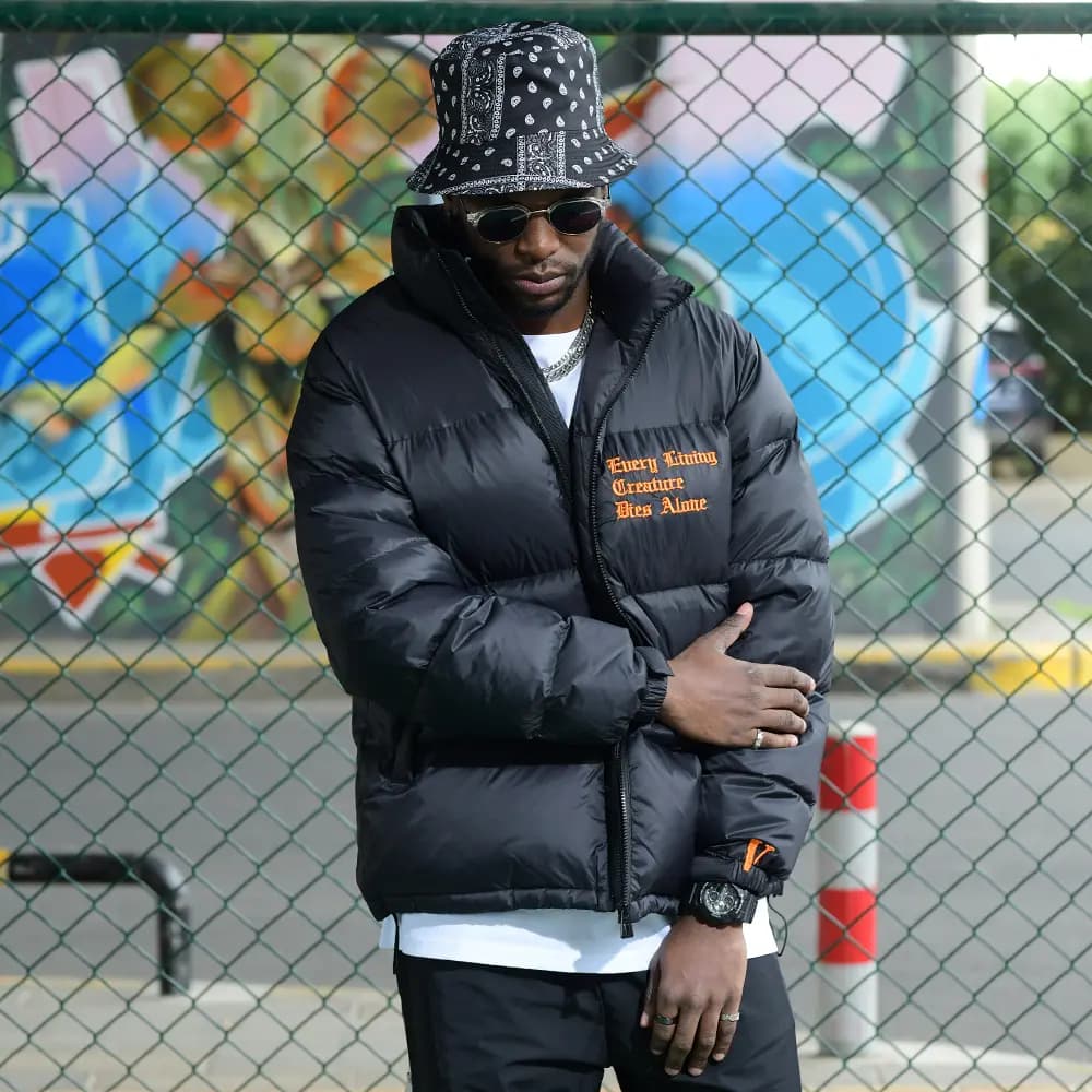 VLONE Big Logo Down Jacket Unisex 9