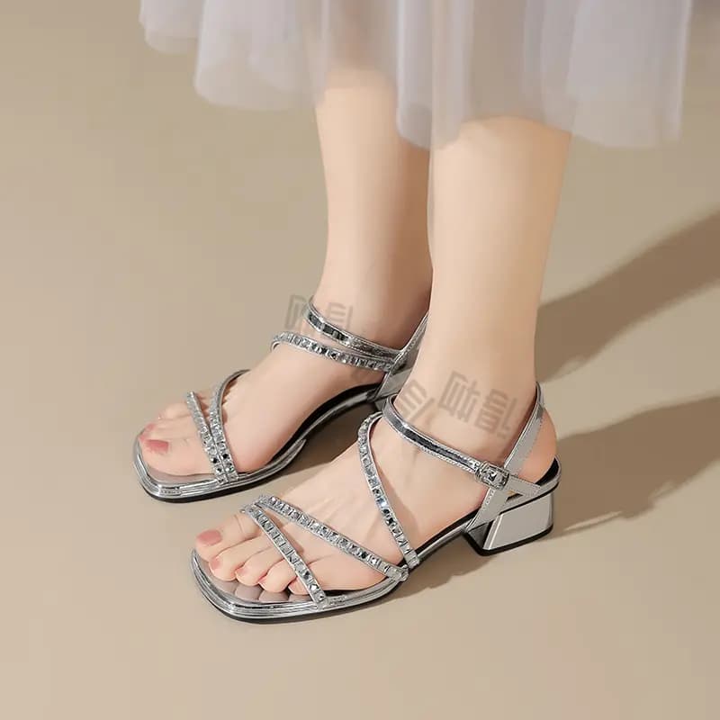 ZHR Glossy Patent Leather Tech Punk Style Luxury Rhinestone Chain Strap Jersey Retro Design Elegant Fashion Banquet Commuter Lightweight Comfortable Strap Sandals 4cm Women's 3