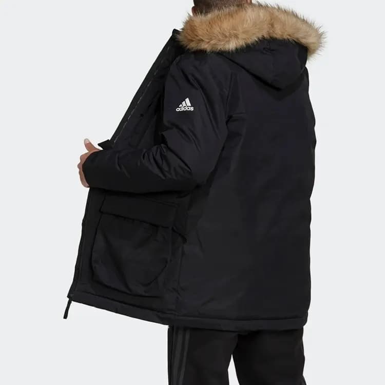 adidas Utilitas Kişi Puffer Pencək Qara 3