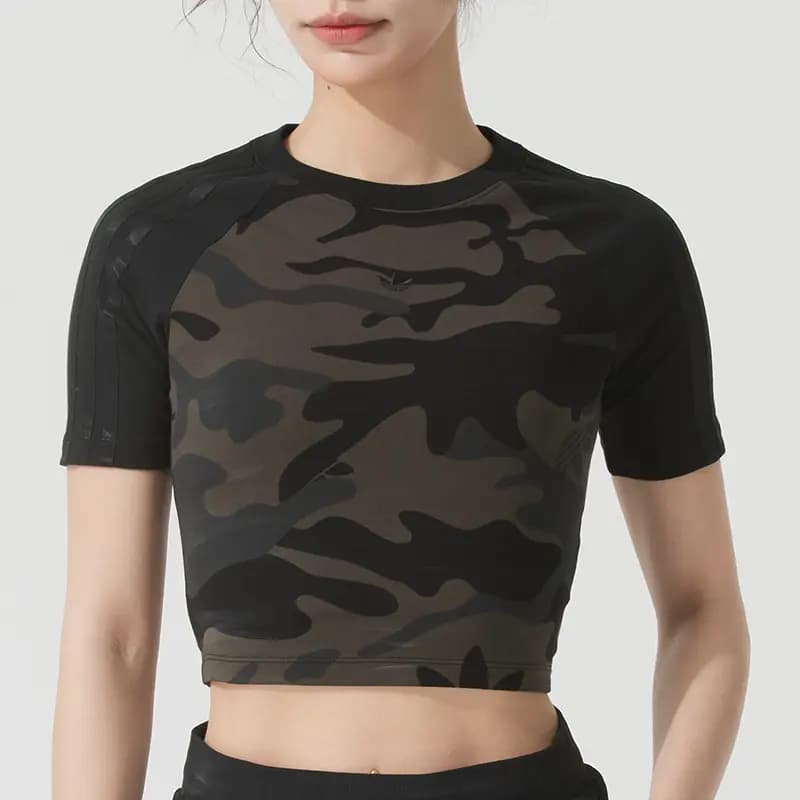 adidas originals BABY TEE CAMO Qadın Crop Top Qara/Yaşıl 2