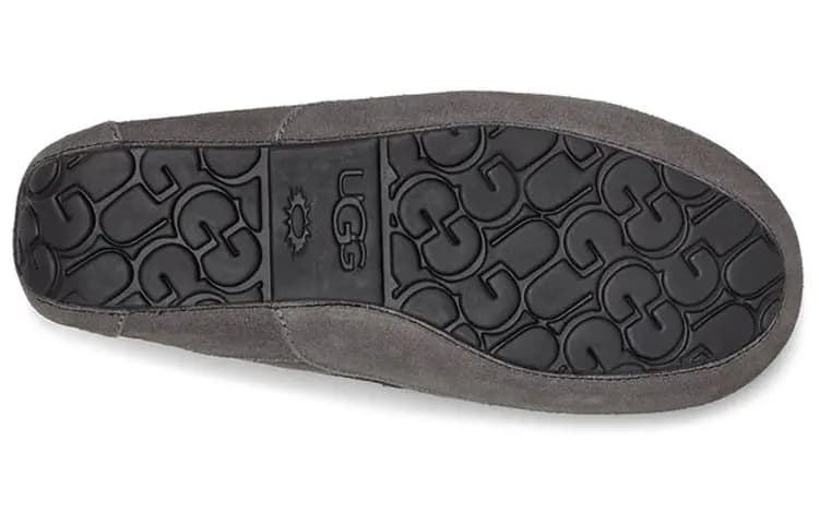 UGG Ascot Slip On Boz 6