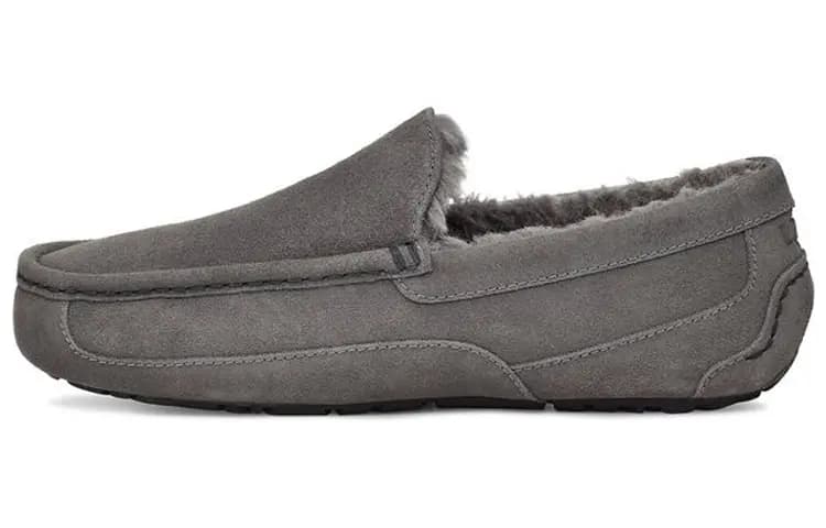 UGG Ascot Slip On Boz