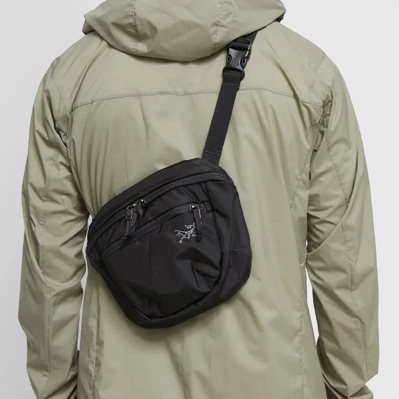 Arcteryx 2.5L Crossbody Outdoor Bag Nylon Fabric Black Men's 2